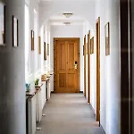Peter Hotel