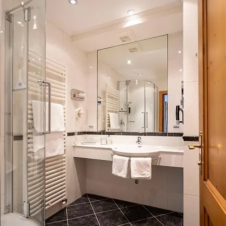 Peter 4* Saint Wolfgang